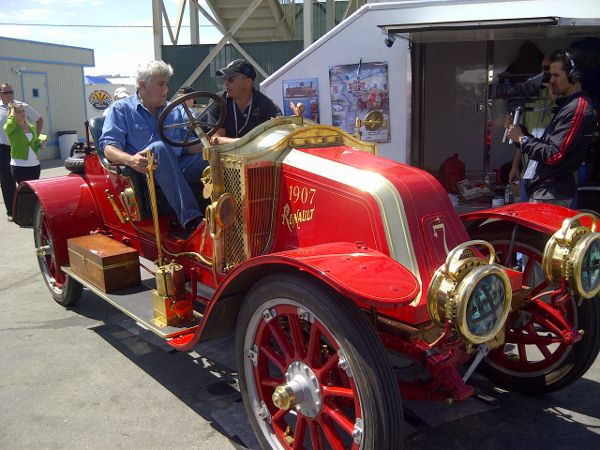 1907 Renault Racer, Jay Leno as driver with owner Alan Travis
